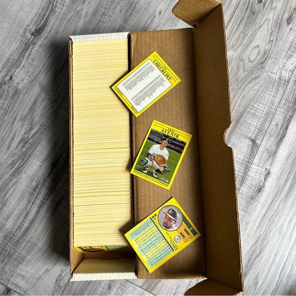 Large lot of 1991 Fleer Baseball Cards. Excellent condition. MLB & Check Lists - Picture 2 of 2